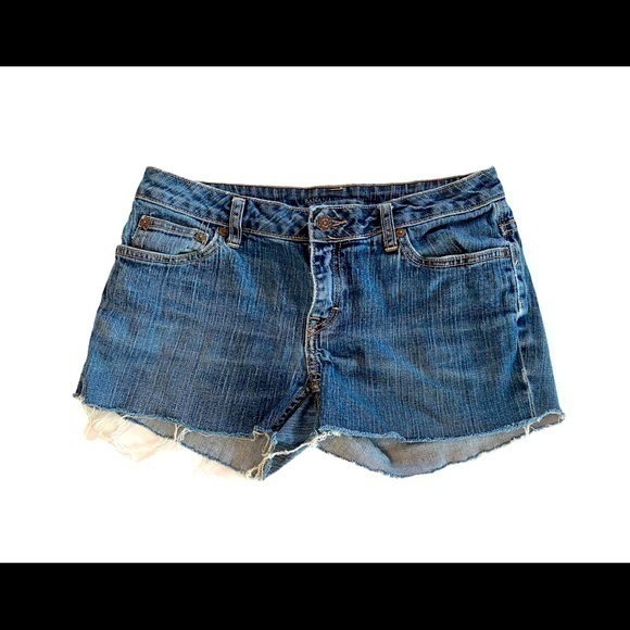 Banana Republic Pants - Banana Republic Cutoff Jean Shorts Size 6